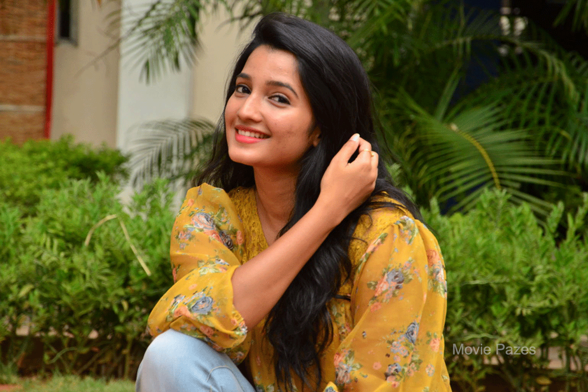 deepthi-shetty-at-sriramudinta-srikrishnudanta-press-meet